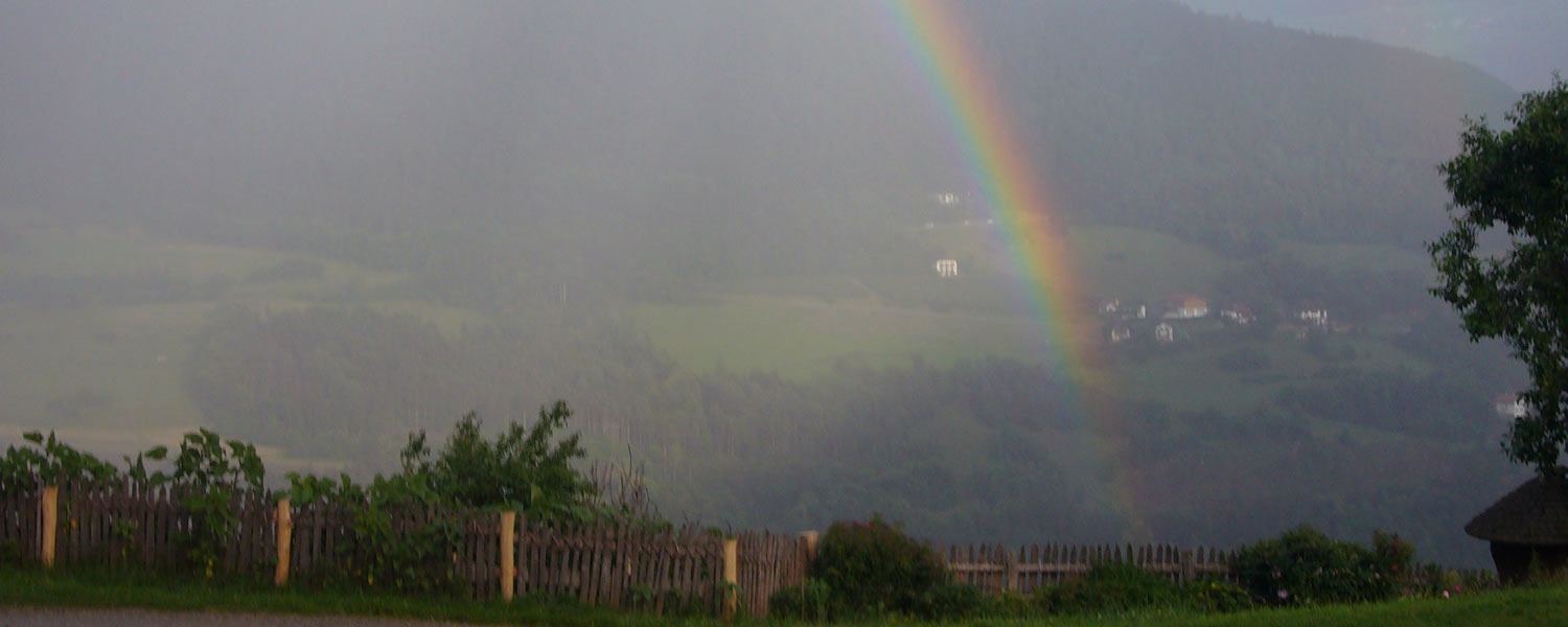 Regenbogen im Eisacktal am Winkler Hof